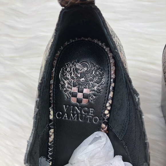 New Vince Camuto Jetera Leather Snake Booties - Picture 7 of 12